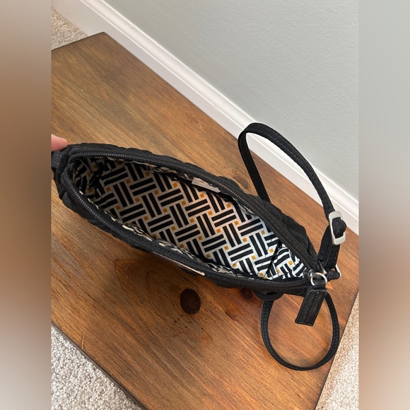 Vera Bradley quilted purse - Picture 4 of 5